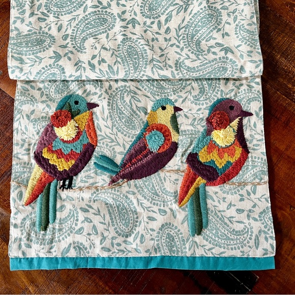 Pier 1 Table/Dresser Runner with Paisley Pattern and Embroidered Birds (13x72) - Picture 6 of 10